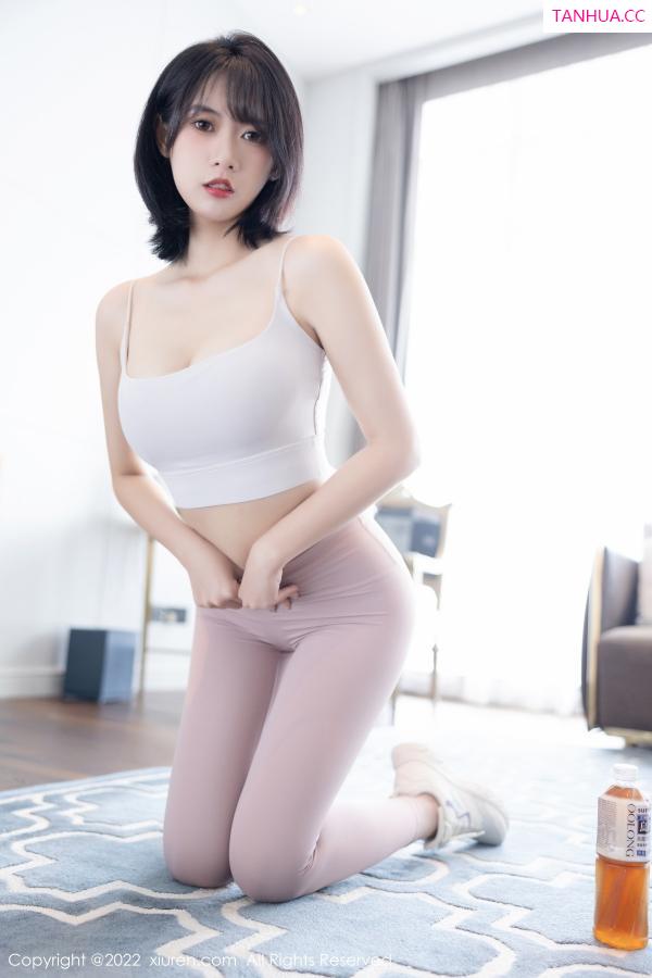 林子遥  [XiuRen]高清写真图 2022.11.21 No.5885 林子遥 瑜伽服美腿第18张图片